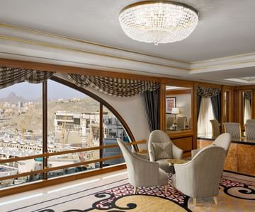 🕋 Premium Makkah & Madinah Hotel Booking Services 7